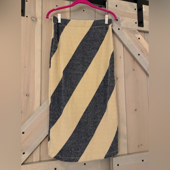 NWT Maeve Striped Knit Midi Skirt and Top in Charcoal and Tan - Picture 13 of 15